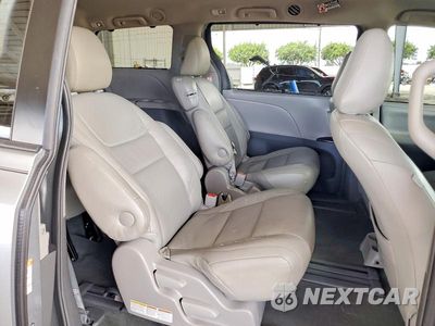 Zdjęcie 11 z 13 samochodu: 2017 TOYOTA SIENNA LE VIN:5TDKZ3DC4HS882514 - miniatura