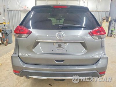 Zdjęcie 6 z 13 samochodu: 2018 NISSAN ROGUE SV VIN:5N1AT2MV1JC816482 - miniatura