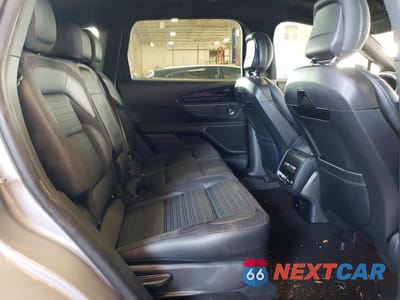 Zdjęcie 11 z 14 samochodu: 2024 LINCOLN NAUTILUS RESERVE VIN:5LMPJ8K41RJ846969 - miniatura