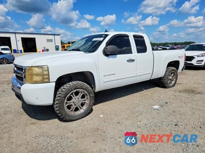 2011 CHEVROLET SILVERADO K1500 LT 1GCRKSE31BZ424415 - główne zdjęcie licytacji z USA - miniatura