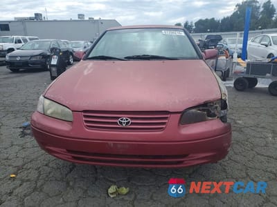 Piąte zdjęcie samochodu w środku: 1998 TOYOTA CAMRY LE V6 VIN:JT2BF22K3W0144550 - miniatura