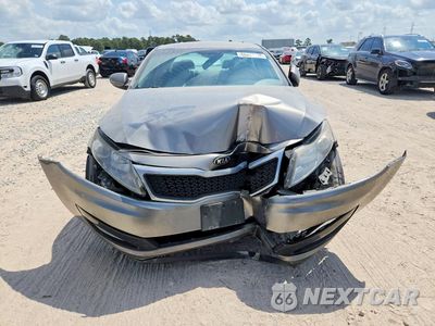 Piąte zdjęcie samochodu w środku: 2013 KIA OPTIMA LX VIN:5XXGM4A76DG242740 - miniatura