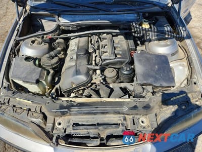 Zdjęcie 11 z 12 samochodu: 2004 BMW 325 I VIN:WBAET37414NJ46095 - miniatura