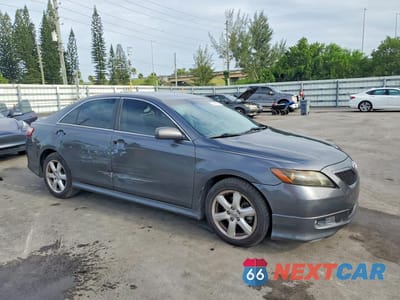 Czwarte zdjęcie samochodu z boku: 2007 TOYOTA CAMRY SE VIN:4T1BE46K57U632775 - miniatura