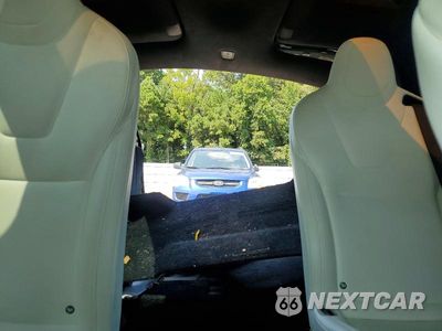 Zdjęcie 10 z 13 samochodu: 2018 TESLA MODEL X VIN:5YJXCBE26JF137717 - miniatura