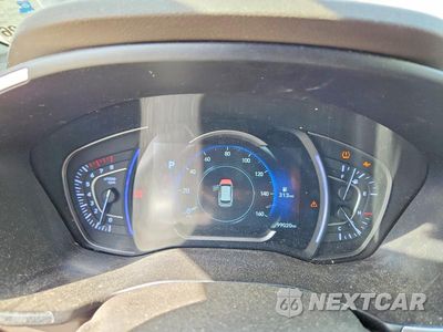 Zdjęcie 9 z 14 samochodu: 2019 HYUNDAI SANTA FE LIMITED 2.0T VIN:5NMS53AA7KH105608 - miniatura