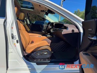 Piąte zdjęcie samochodu w środku: 2018 LEXUS LS 500H VIN:JTHCY1FF7J5001057 - miniatura