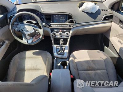 Zdjęcie 8 z 13 samochodu: 2019 HYUNDAI ELANTRA SEL VIN:5NPD84LF1KH484543 - miniatura