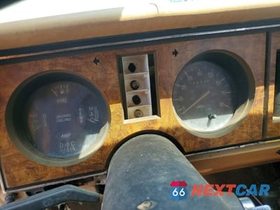 Zdjęcie 9 z 13 samochodu: 1984 FORD BRONCO II VIN:1FMCU14S9EUB36447 - miniatura