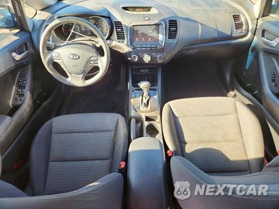 Zdjęcie 8 z 12 samochodu: 2018 KIA FORTE LX VIN:3KPFL4A72JE227610 - miniatura