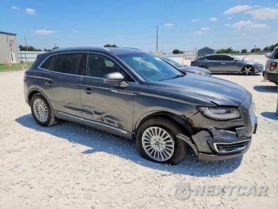 Czwarte zdjęcie samochodu z boku: 2019 LINCOLN NAUTILUS VIN:2LMPJ6J94KBL47604 - miniatura