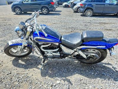 Trzecie zdjęcie samochodu z tyłu: 2000 SUZUKI VZ800 VIN:JS1VS53A3Y2102727 - miniatura