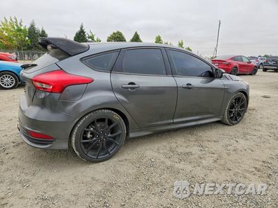 Trzecie zdjęcie samochodu z tyłu: 2017 FORD FOCUS ST VIN:1FADP3L9XHL292832 - miniatura
