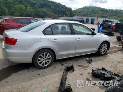 Trzecie zdjęcie samochodu z tyłu: 2013 VOLKSWAGEN JETTA SE VIN:3VWDP7AJ5DM447890 - miniatura