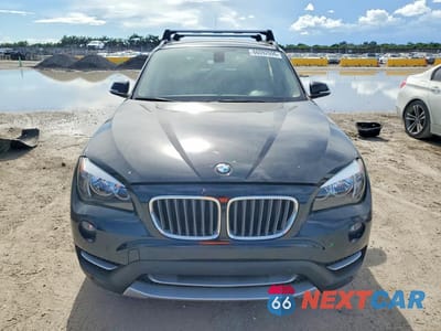 Piąte zdjęcie samochodu w środku: 2013 BMW X1 SDRIVE28I VIN:WBAVM1C54DVW43254 - miniatura