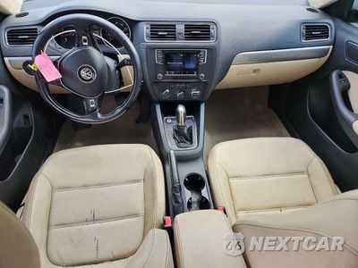 Zdjęcie 8 z 12 samochodu: 2016 VOLKSWAGEN JETTA SE VIN:3VWD67AJXGM328899 - miniatura