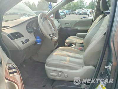 Zdjęcie 7 z 12 samochodu: 2013 TOYOTA SIENNA XLE 8-PASSENGER VIN:5TDYK3DC7DS387538 - miniatura