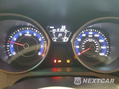 Zdjęcie 9 z 12 samochodu: 2013 HYUNDAI ELANTRA LIMITED VIN:5NPDH4AE3DH271817 - miniatura