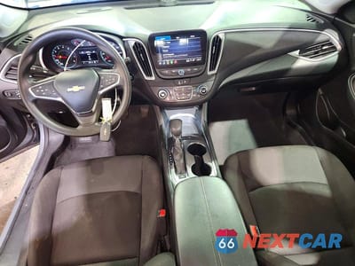 Zdjęcie 8 z 12 samochodu: 2024 CHEVROLET MALIBU LT VIN:1G1ZD5ST7RF119781 - miniatura