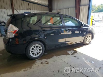 Trzecie zdjęcie samochodu z tyłu: 2013 TOYOTA PRIUS V THREE VIN:JTDZN3EU8D3286951 - miniatura