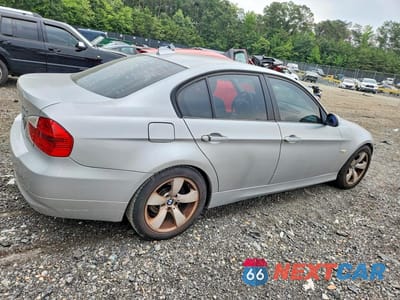 Trzecie zdjęcie samochodu z tyłu: 2006 BMW 325 XI VIN:WBAVD13576KV06507 - miniatura