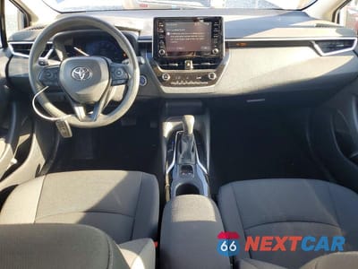 Zdjęcie 8 z 12 samochodu: 2021 TOYOTA COROLLA LE VIN:JTDEAMDE2MJ008004 - miniatura