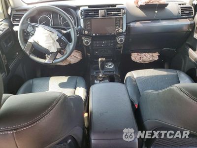 Zdjęcie 8 z 13 samochodu: 2021 TOYOTA 4RUNNER NIGHTSHADE EDITION VIN:JTEJU5JR8M5950808 - miniatura