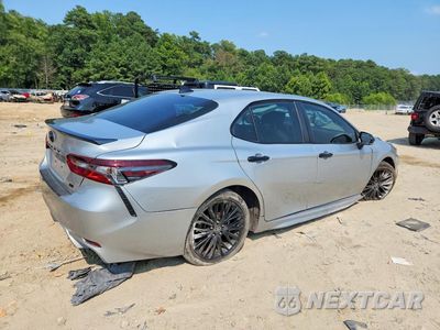 Trzecie zdjęcie samochodu z tyłu: 2022 TOYOTA CAMRY HYBRID SE NIGHTSHADE VIN:4T1G31AKXNU040481 - miniatura