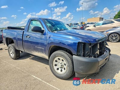 Czwarte zdjęcie samochodu z boku: 2010 CHEVROLET SILVERADO K1500 VIN:1GCPKPEX6AZ227603 - miniatura
