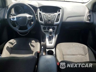 Zdjęcie 8 z 14 samochodu: 2014 FORD FOCUS SE VIN:1FADP3K24EL152923 - miniatura