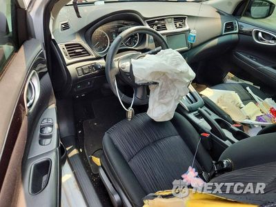 Zdjęcie 8 z 12 samochodu: 2019 NISSAN SENTRA SV VIN:3N1AB7APXKY429113 - miniatura