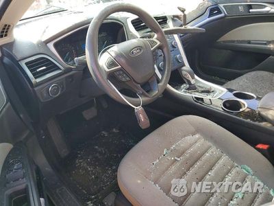Zdjęcie 8 z 12 samochodu: 2014 FORD FUSION S VIN:3FA6P0G76ER155643 - miniatura