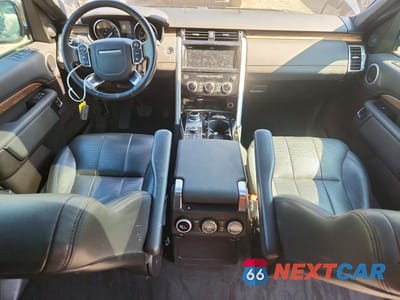 Zdjęcie 8 z 13 samochodu: 2017 LAND ROVER DISCOVERY HSE VIN:SALRRBBV6HA044181 - miniatura