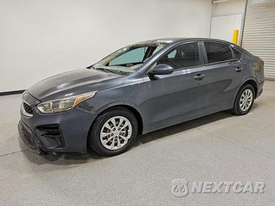 2021 KIA FORTE FE 3KPF24AD5ME320019 - główne zdjęcie licytacji z USA - miniatura
