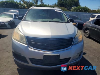 Piąte zdjęcie samochodu w środku: 2013 CHEVROLET TRAVERSE LS VIN:1GNKRFED9DJ226090 - miniatura