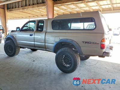 Drugie zdjęcie samochodu z przodu: 2002 TOYOTA TACOMA V6 VIN:5TEWN72N82Z044182 - miniatura
