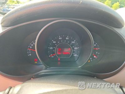 Zdjęcie 9 z 13 samochodu: 2015 KIA SOUL BASE VIN:KNDJN2A26F7219000 - miniatura