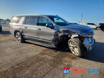 Czwarte zdjęcie samochodu z boku: 2021 CHEVROLET SUBURBAN K1500 HIGH COUNTRY VIN:1GNSKGKL4MR404737 - miniatura