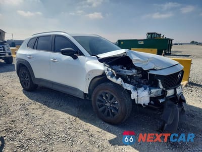 Czwarte zdjęcie samochodu z boku: 2026 MAZDA CX-50 SELECT VIN:7MMVABAL3TN607704 - miniatura