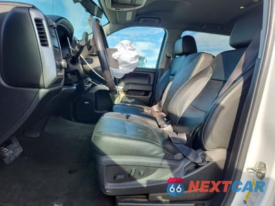 Zdjęcie 7 z 12 samochodu: 2017 CHEVROLET SILVERADO C1500 LT VIN:1GCPCREC3HF131980 - miniatura