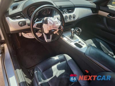 Zdjęcie 8 z 12 samochodu: 2015 BMW Z4 SDRIVE28I VIN:WBALL5C56FP557369 - miniatura
