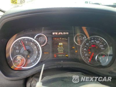 Zdjęcie 9 z 12 samochodu: 2023 RAM 1500 BIG HORN VIN:1C6SRFFT9PN508409 - miniatura