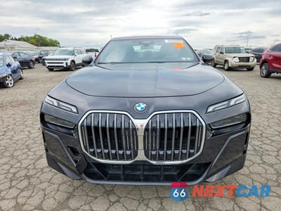 Piąte zdjęcie samochodu w środku: 2024 BMW 740 XI VIN:WBA33EH02RCR37026 - miniatura