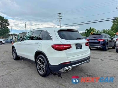 Trzecie zdjęcie samochodu z tyłu: 2017 MERCEDES-BENZ GLC 300 4MATIC VIN:WDC0G4KB9HF121131 - miniatura