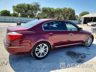 Trzecie zdjęcie samochodu z tyłu: 2010 HYUNDAI GENESIS 4.6L VIN:KMHGC4DF0AU107079 - miniatura