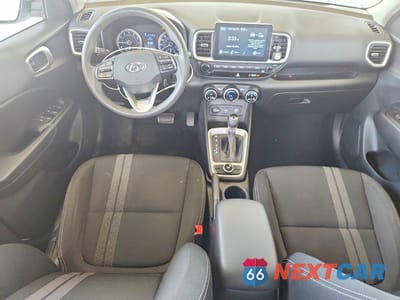 Zdjęcie 8 z 12 samochodu: 2020 HYUNDAI VENUE SEL VIN:KMHRC8A30LU043610 - miniatura