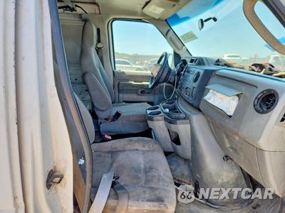 Zdjęcie 10 z 12 samochodu: 2014 FORD E250 DELIVERY VAN VIN:1FTNE2EL9EDA82865 - miniatura