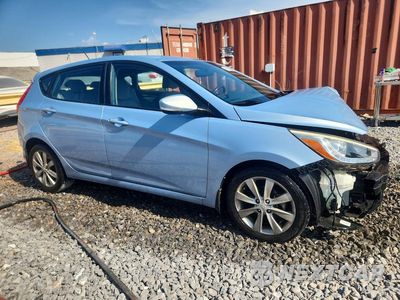 Czwarte zdjęcie samochodu z boku: 2014 HYUNDAI ACCENT SE VIN:KMHCU5AE3EU173595 - miniatura