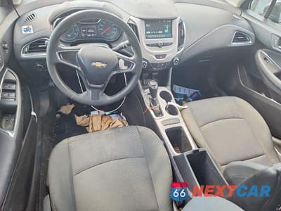 Zdjęcie 8 z 12 samochodu: 2018 CHEVROLET CRUZE LS VIN:1G1BC5SM9J7204309 - miniatura