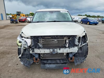 Piąte zdjęcie samochodu w środku: 2017 INFINITI QX80 BASE VIN:JN8AZ2NF6H9640034 - miniatura